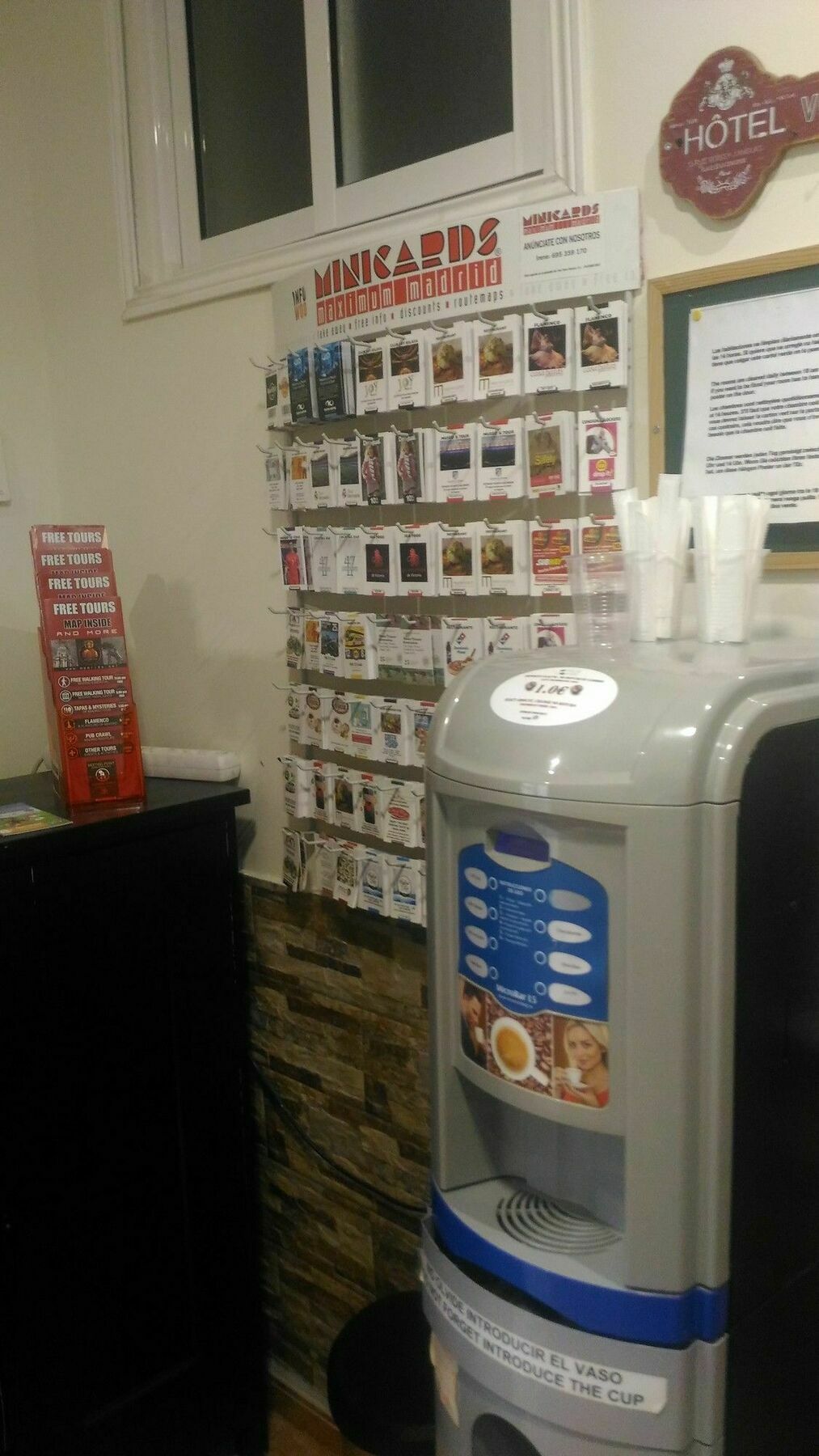 马德里 阿拉斯加旅馆酒店 外观 照片