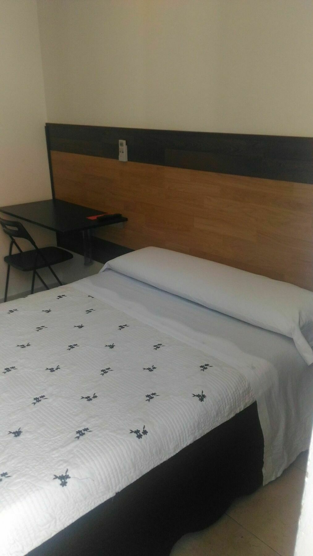 马德里 阿拉斯加旅馆酒店 外观 照片